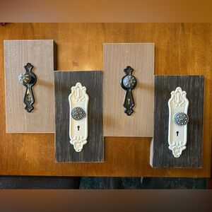 🆕 Vintage Style Charcoal, Wood, and Cream Wall Decor Set.